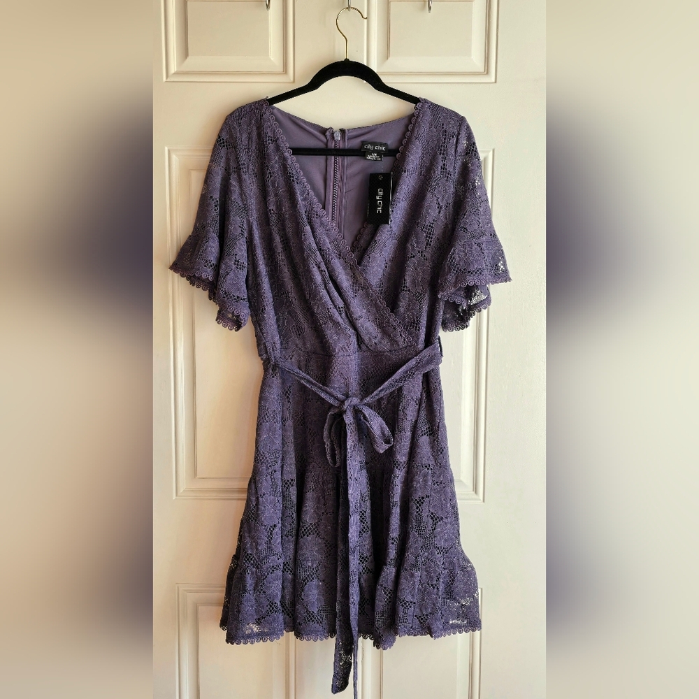 City Chic Lace Dress in Dusty Lilac, Plus Size 16, New With Tags